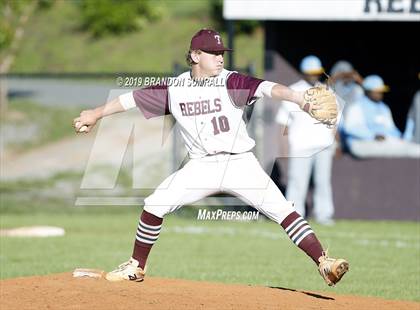 Thumbnail 3 in Selma @ Thorsby photogallery.
