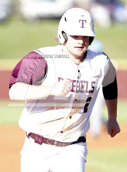 Thumbnail 1 in Selma @ Thorsby photogallery.