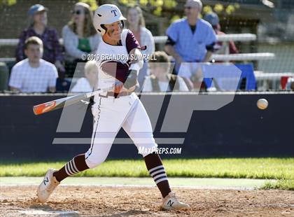 Thumbnail 3 in Selma @ Thorsby photogallery.
