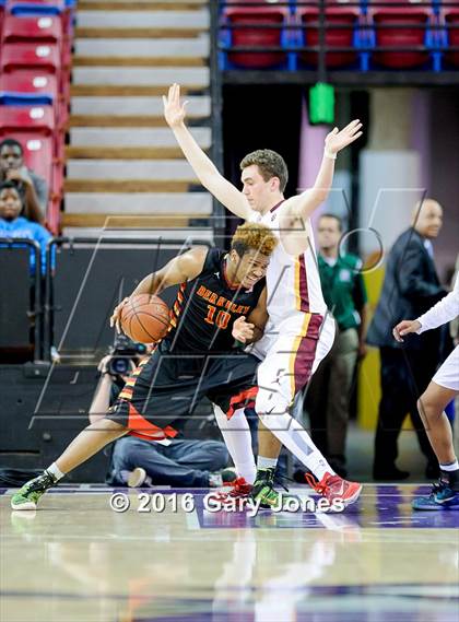 Thumbnail 2 in Berkeley vs. Menlo-Atherton (CIF NorCal Regional D1 Final) photogallery.
