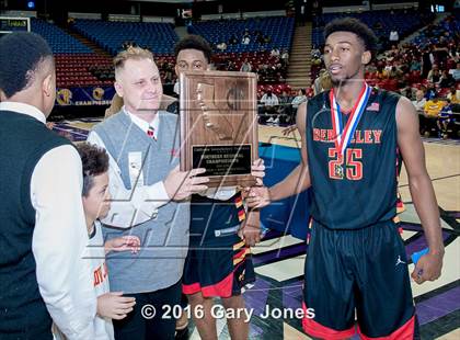 Thumbnail 2 in Berkeley vs. Menlo-Atherton (CIF NorCal Regional D1 Final) photogallery.