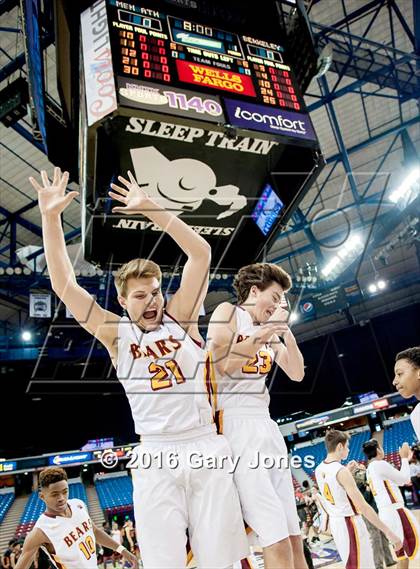 Thumbnail 3 in Berkeley vs. Menlo-Atherton (CIF NorCal Regional D1 Final) photogallery.