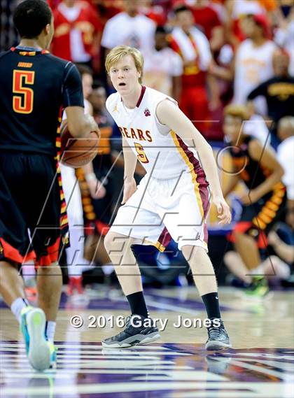 Thumbnail 2 in Berkeley vs. Menlo-Atherton (CIF NorCal Regional D1 Final) photogallery.