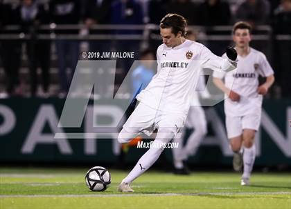 Thumbnail 1 in De La Salle vs. Berkeley (CIF NCS D1 Final) photogallery.