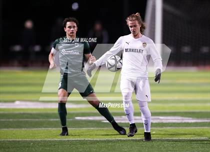 Thumbnail 1 in De La Salle vs. Berkeley (CIF NCS D1 Final) photogallery.