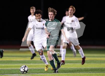 Thumbnail 1 in De La Salle vs. Berkeley (CIF NCS D1 Final) photogallery.