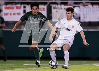 Thumbnail 1 in De La Salle vs. Berkeley (CIF NCS D1 Final) photogallery.