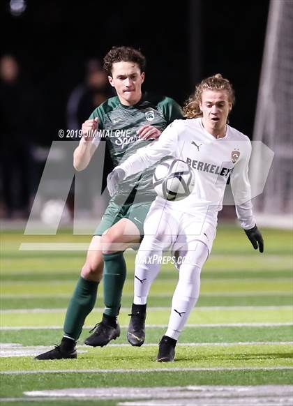 Thumbnail 1 in De La Salle vs. Berkeley (CIF NCS D1 Final) photogallery.