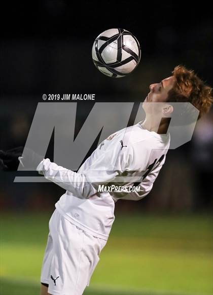 Thumbnail 1 in De La Salle vs. Berkeley (CIF NCS D1 Final) photogallery.