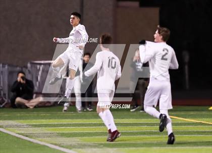 Thumbnail 3 in De La Salle vs. Berkeley (CIF NCS D1 Final) photogallery.