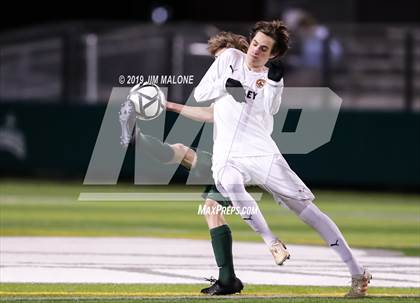 Thumbnail 3 in De La Salle vs. Berkeley (CIF NCS D1 Final) photogallery.