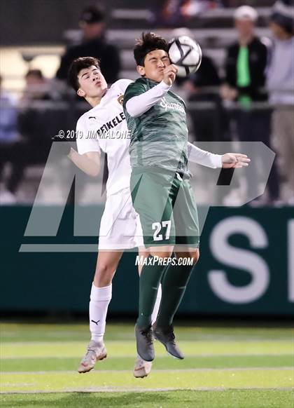 Thumbnail 3 in De La Salle vs. Berkeley (CIF NCS D1 Final) photogallery.