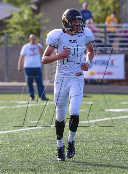 Thumbnail 3 in Yuma Catholic vs. Round Valley (AIA D5 Final) photogallery.