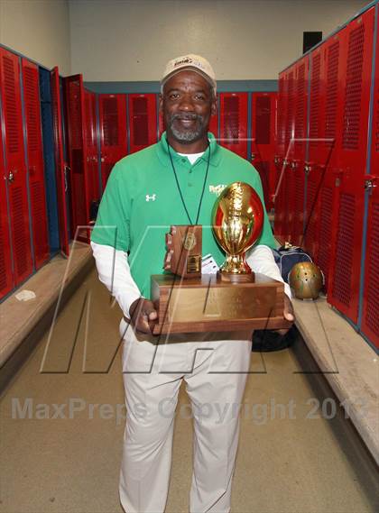 Thumbnail 1 in Yuma Catholic vs. Round Valley (AIA D5 Final) photogallery.