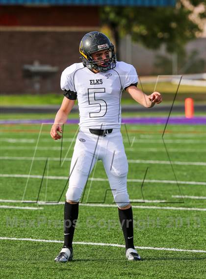 Thumbnail 2 in Yuma Catholic vs. Round Valley (AIA D5 Final) photogallery.