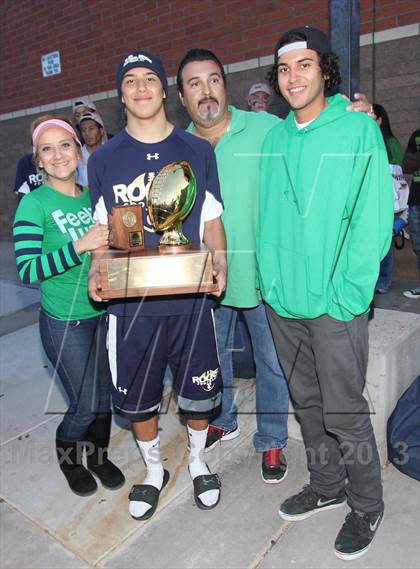 Thumbnail 2 in Yuma Catholic vs. Round Valley (AIA D5 Final) photogallery.