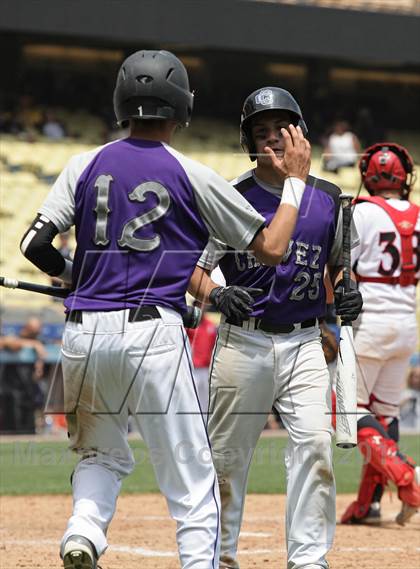 Thumbnail 2 in Chavez vs. Van Nuys (CIF LACS D2 Final) photogallery.