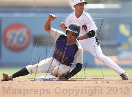 Thumbnail 2 in Chavez vs. Van Nuys (CIF LACS D2 Final) photogallery.