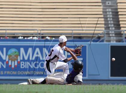 Thumbnail 2 in Chavez vs. Van Nuys (CIF LACS D2 Final) photogallery.