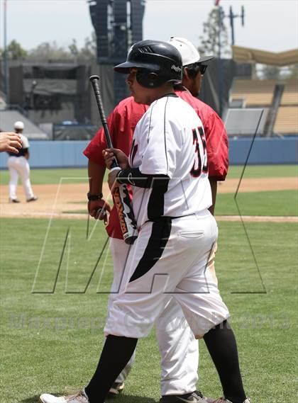 Thumbnail 2 in Chavez vs. Van Nuys (CIF LACS D2 Final) photogallery.