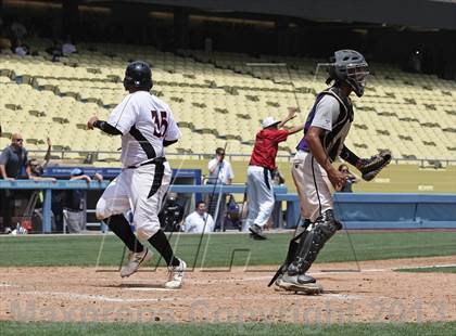Thumbnail 2 in Chavez vs. Van Nuys (CIF LACS D2 Final) photogallery.
