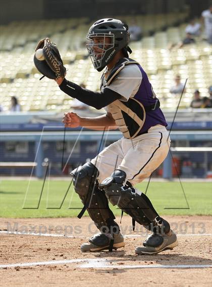 Thumbnail 3 in Chavez vs. Van Nuys (CIF LACS D2 Final) photogallery.