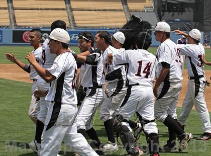 Thumbnail 2 in Chavez vs. Van Nuys (CIF LACS D2 Final) photogallery.