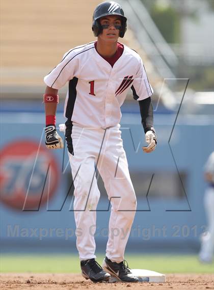 Thumbnail 3 in Chavez vs. Van Nuys (CIF LACS D2 Final) photogallery.