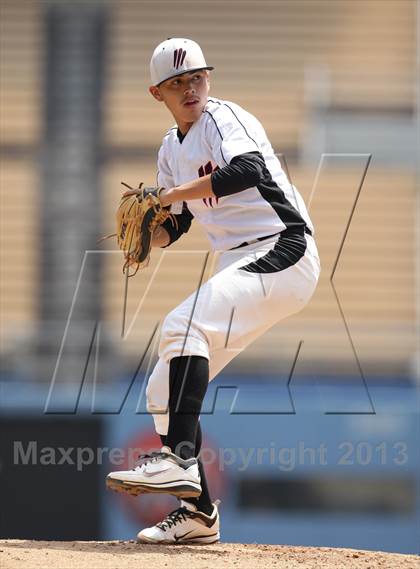 Thumbnail 3 in Chavez vs. Van Nuys (CIF LACS D2 Final) photogallery.