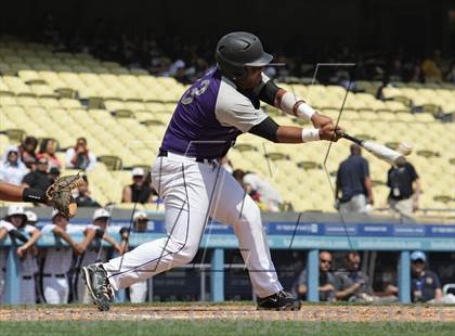 Thumbnail 3 in Chavez vs. Van Nuys (CIF LACS D2 Final) photogallery.