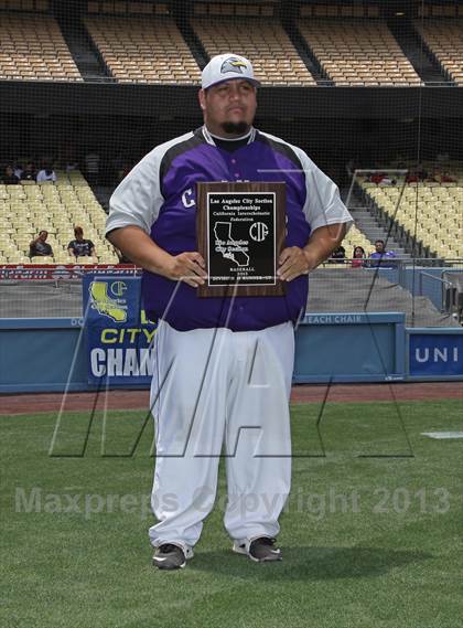 Thumbnail 2 in Chavez vs. Van Nuys (CIF LACS D2 Final) photogallery.