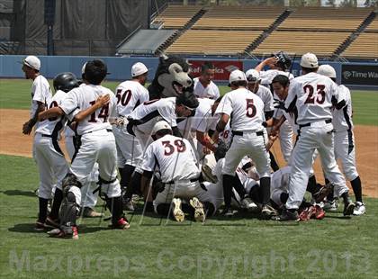 Thumbnail 2 in Chavez vs. Van Nuys (CIF LACS D2 Final) photogallery.
