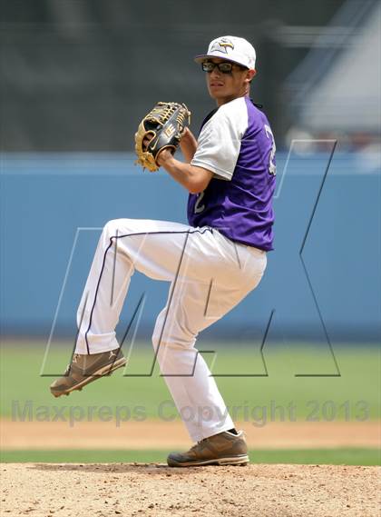 Thumbnail 1 in Chavez vs. Van Nuys (CIF LACS D2 Final) photogallery.