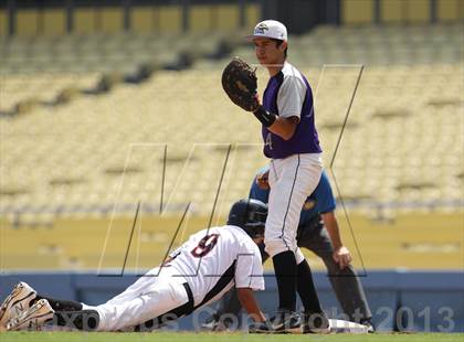 Thumbnail 3 in Chavez vs. Van Nuys (CIF LACS D2 Final) photogallery.