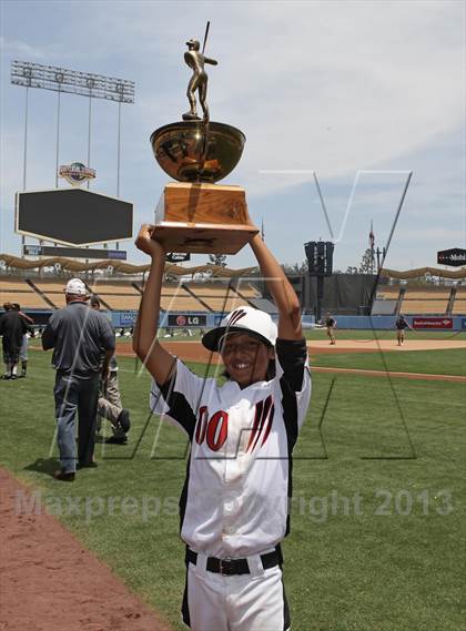 Thumbnail 3 in Chavez vs. Van Nuys (CIF LACS D2 Final) photogallery.