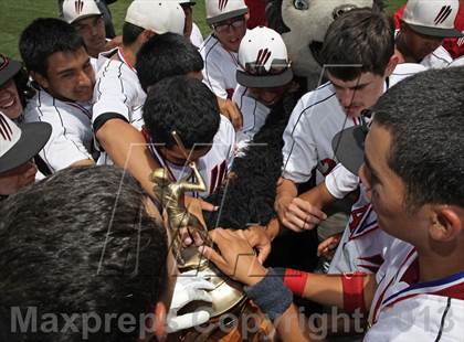 Thumbnail 3 in Chavez vs. Van Nuys (CIF LACS D2 Final) photogallery.