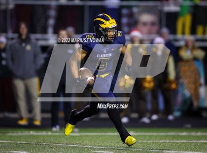 Thumbnail 3 in Adams vs. Clarkston (MHSAA Regional Final) photogallery.