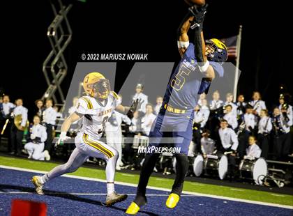 Thumbnail 3 in Adams vs. Clarkston (MHSAA Regional Final) photogallery.