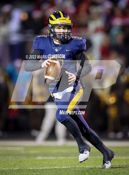 Thumbnail 3 in Adams vs. Clarkston (MHSAA Regional Final) photogallery.