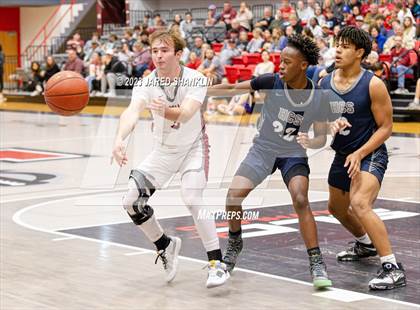 Thumbnail 3 in Houma Christian @ E. D. White(Darrin Fontz Classic) photogallery.