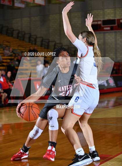 Thumbnail 3 in Bishop Gorman @ Mater Dei (Nike Extravaganza) photogallery.