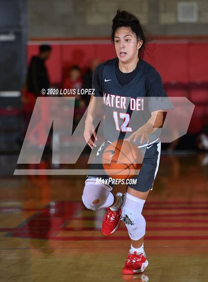 Thumbnail 3 in Bishop Gorman @ Mater Dei (Nike Extravaganza) photogallery.