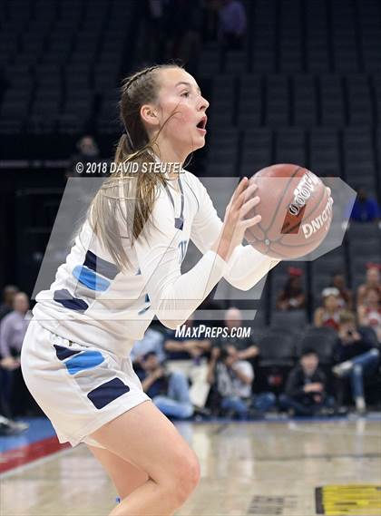 Thumbnail 3 in Redondo Union vs. Pleasant Valley (CIF State D2 Final) photogallery.
