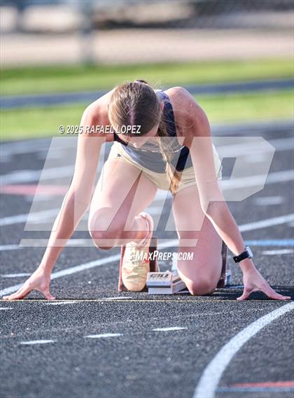 Thumbnail 1 in Spartan Relays (400M) photogallery.