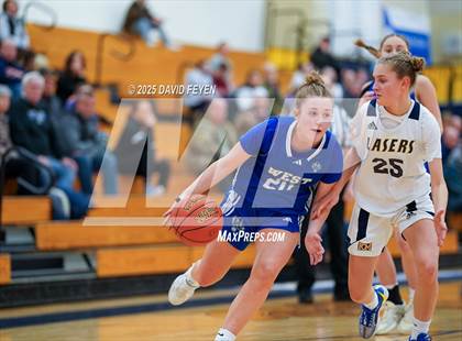 Thumbnail 1 in Waukesha West @ Kettle Moraine photogallery.