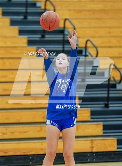 Thumbnail 2 in Waukesha West @ Kettle Moraine photogallery.