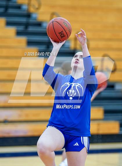 Thumbnail 3 in Waukesha West @ Kettle Moraine photogallery.