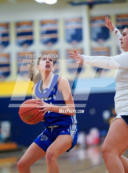 Thumbnail 3 in Waukesha West @ Kettle Moraine photogallery.