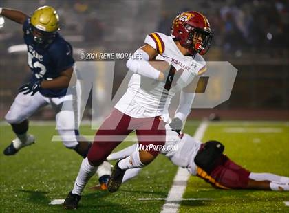 Thumbnail 2 in Highland vs Muir (CIF SS D8 Round 1 Playoff) photogallery.