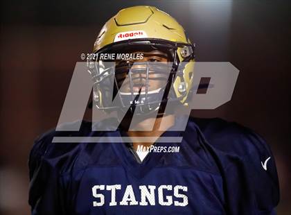Thumbnail 3 in Highland vs Muir (CIF SS D8 Round 1 Playoff) photogallery.